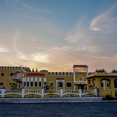 Ratna Mahal Dhāmnod エクステリア 写真